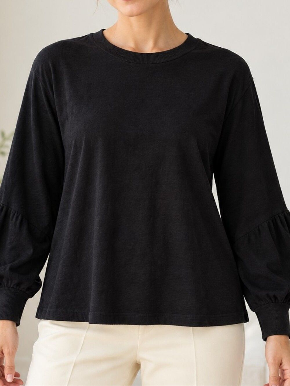 NWT Wonderly Sweater S Black Crew Neck L/S Fuzzy Pin Tucking Velour Whimsigoth